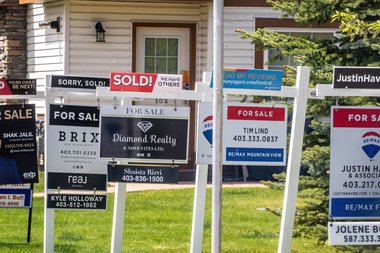 real-estate-signs-canada