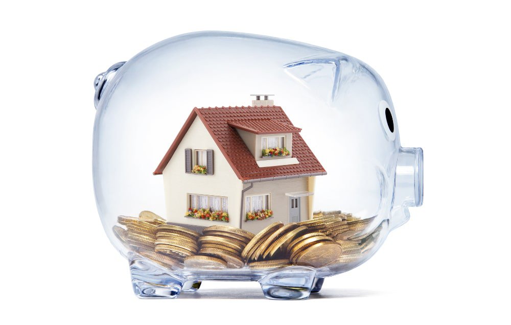 home-down-payment-in-piggy-bank